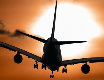 La toxicité des particules fines des avions croît avec le temps