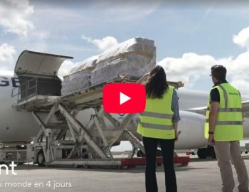 La mode avion : « Sur le front – Vêtements : le tour du monde en 4 jours »